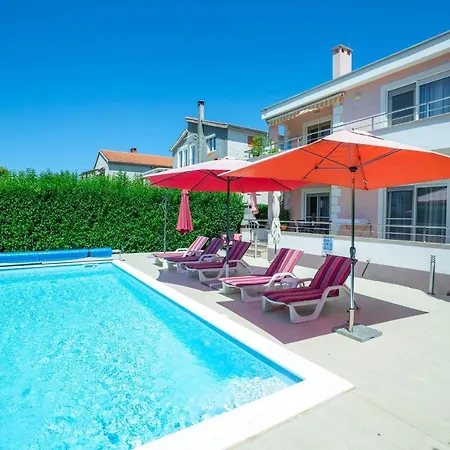 Poolincluded - Private Pool Villa Apartment Vigo