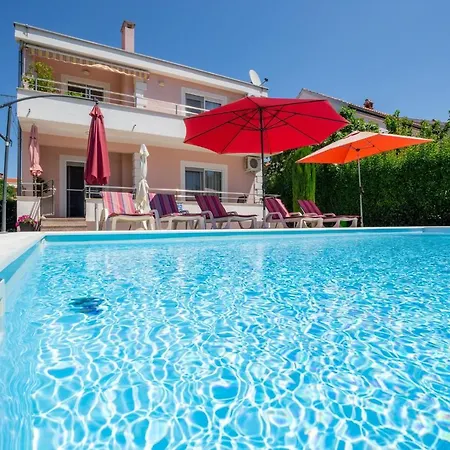 Poolincluded - Private Pool Villa Apartment Vigo