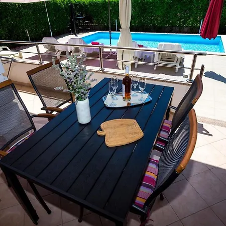 Poolincluded - Private Pool Villa Apartment Vigo Apartmán Zadar